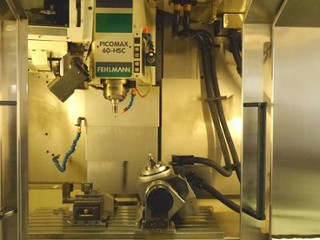 Anwendung Fehlmann Maschine bei Microtec