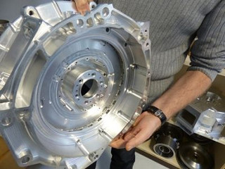 Anwendung Fehlmann Maschine bei Microtec