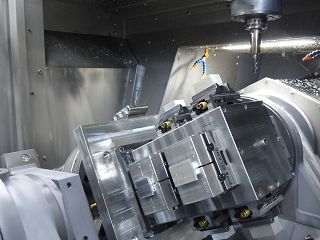Anwendung Fehlmann Maschine bei Toman